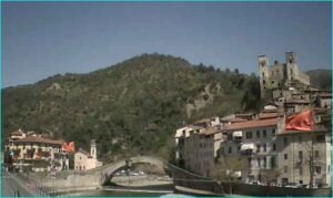 Dolceacqua Webcam. Urlaub an der italienischen Riviera in Ligurien
