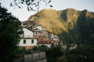 Airole Dorf im Hinterland der italienischen Riviera