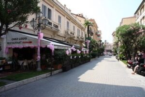 Bordighera Corso Italia. Urlaub an der italienischen Riviera in Ligurien