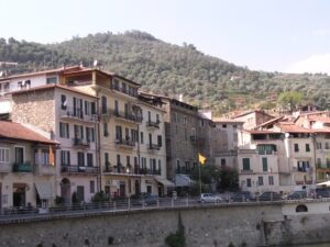 Dolceacqua. Urlaub an der italienischen Riviera im Ferienhaus in Ligurien