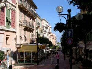 Monte Carlo Altstadt. Urlaub an der italienischen Riviera iim Ferienhaus in Ligurien