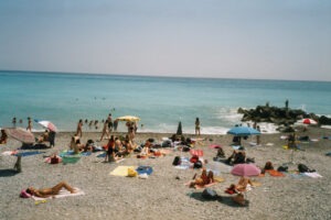 Bordighera. Am Strand. Urlaub an der italienischen Riviera in Ligurien