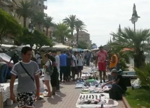 Freitagsmarkt in Ventimiglia. Urlaub an der italienischen Riviera in Ligurien