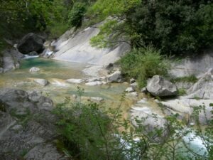  Die Gumpen von Rochetta Nervina. Dorf im Hinterland. Urlaub an der italienischen Riviera im Ferienhaus Casa Rochin bei Dolceacqua in Ligurien 