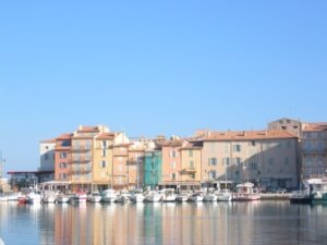St. Tropez. Urlaub an der italienischen Riviera im Ferienhaus in Dolceacqua in Ligurien