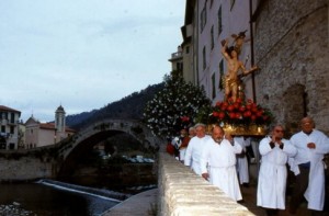 Dolceacqua. San Sebastian Prozession am 20. Januar