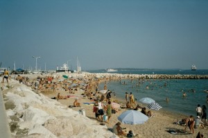 Cannes. Strand. Ferien an der Riviera di Ponente in Ligurien