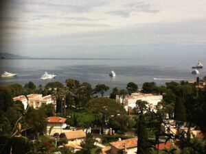 Aussicht von Villa Ephrussi de Rothschild in Saint Jean Cap Verrat an der Côte d'Azur