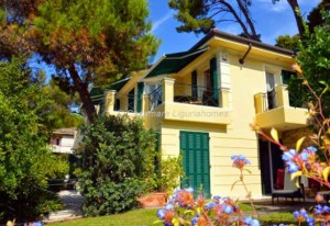 Villa in Bordighera. Liguria Homes