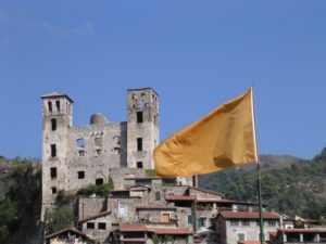 Dolceacqua. Die Doria Burg. Unser Ferienhaus in Ligurien. Ein Abenteuerbericht mit Folgen.