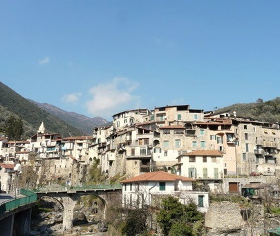 Rochetta Nervina im Hinterland der italienischen Riviera