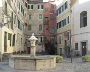 Der Dorfplatz von Airole. Unser Ferienhaus in Ligurien. Abenteuerbericht mit Folgen