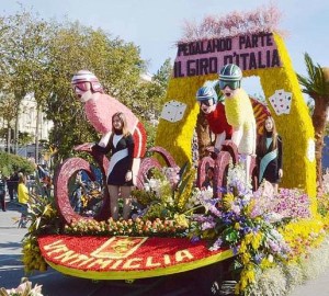 Ventimiglia an der Riviera di Ponente erhält den dritten Platz beim Blumenkorso in San Remo 2015