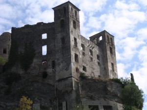 Dolceacqua. Doria Burg