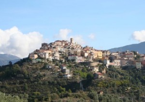 Perinaldo. Hinterland der italienischen Riviera