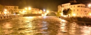 Hochwasser in Dolceacqua in Ligurien
