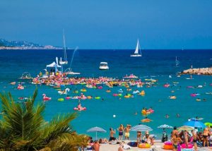 der Strand von Menton